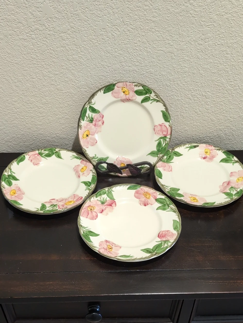 Four (4) Franciscan Desert Rose Bread Butter Dessert Appetizer Plates 6 3/8